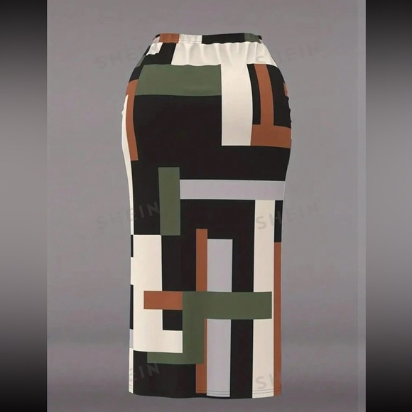 SHEIN Essnce Plus Patchwork Print Skirt 5XL - Picture 4 of 6